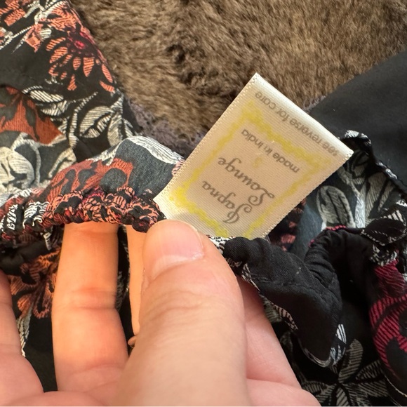 Black Floral Pajama Set Japna Lounge Made in India - Picture 2 of 7